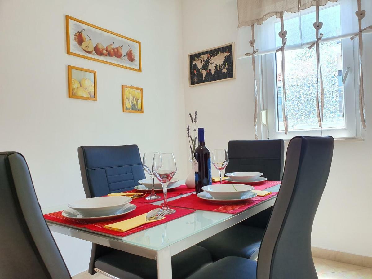 Apartment Tihana Trogir Exterior foto